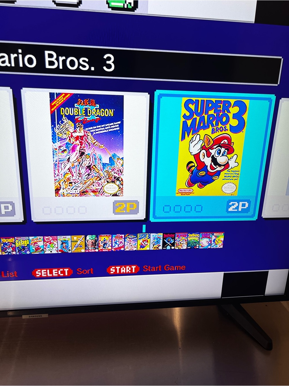 Nintendo NES Classic Mini Entertainment System - Picture 15 of 16